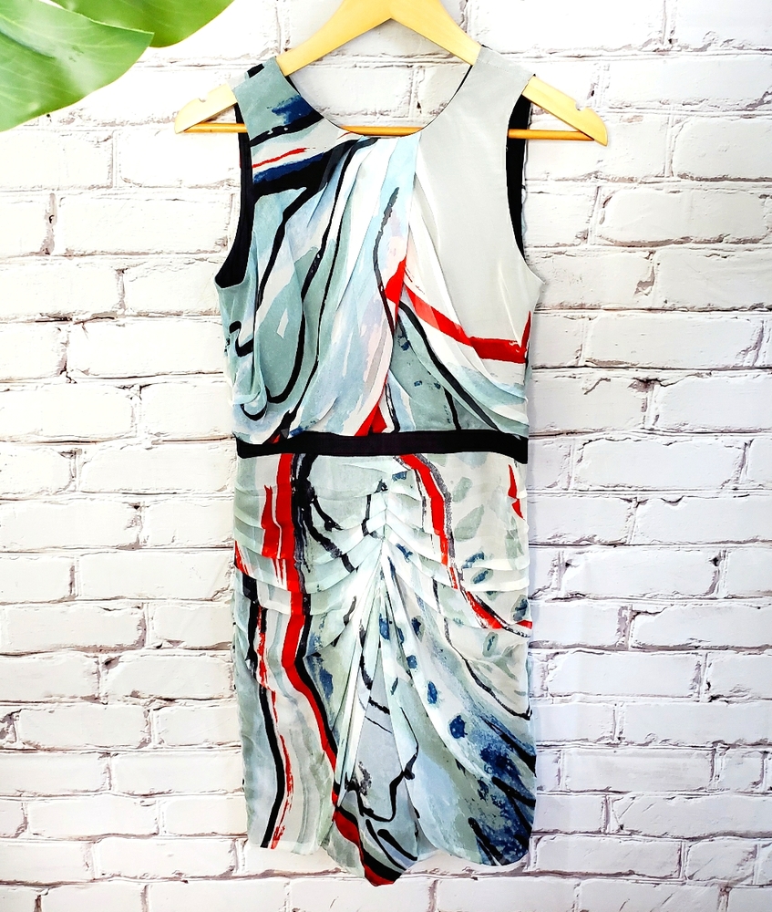 Fabulous 🥂 DVF Silk Cocktail Dress Size 8